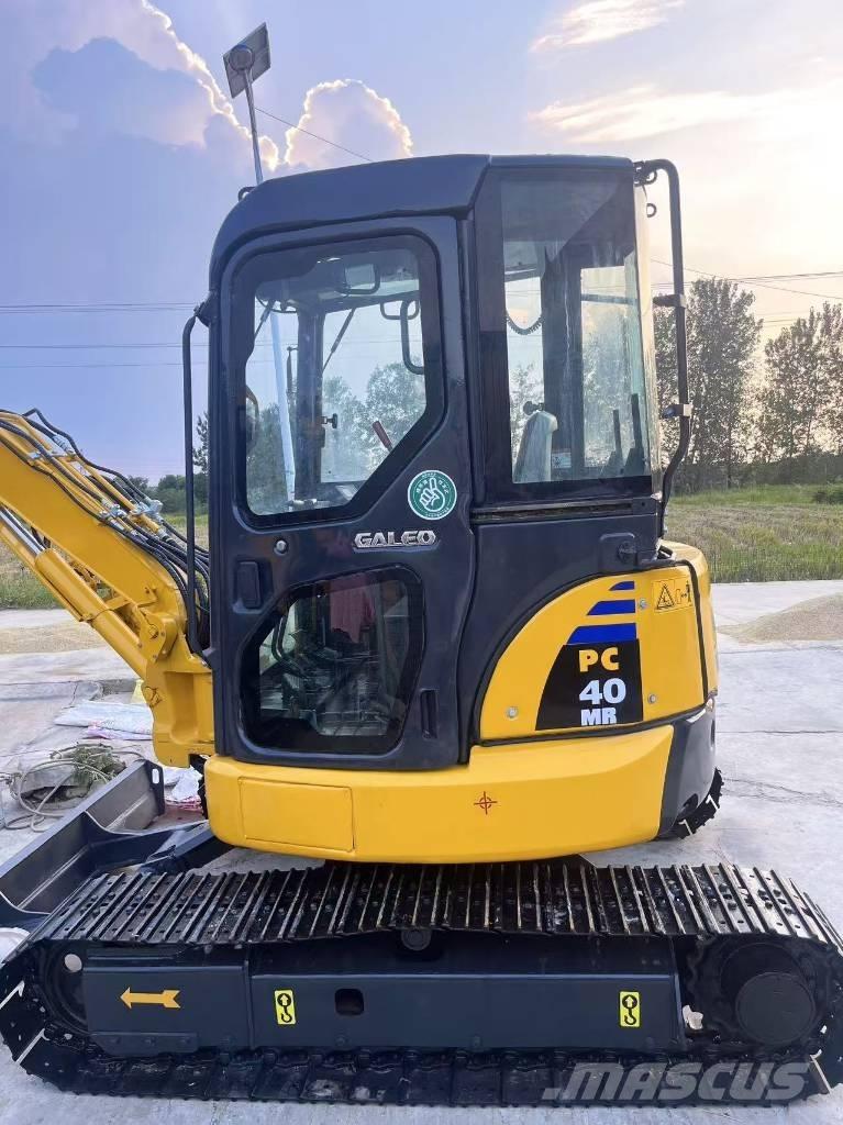 Komatsu PC 40 MR 小型挖土機/掘鑿機<7t(小型挖掘機)