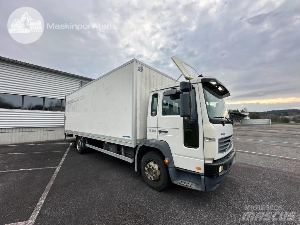 Volvo FL 612 貨箱式卡車