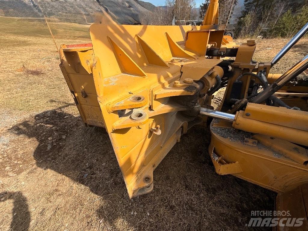 CAT D 6 T LGP 履帶推土機