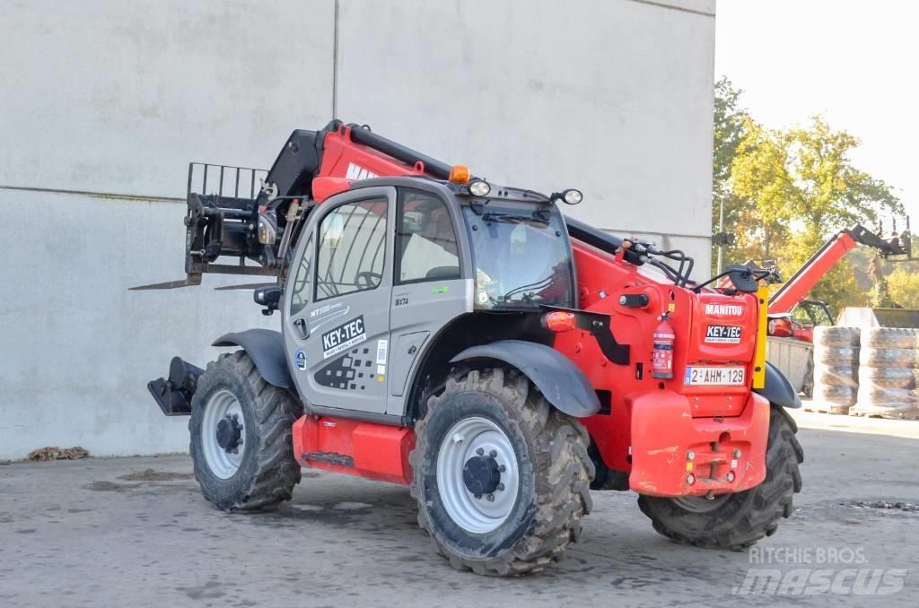 Manitou MT 1135 伸縮臂操作車
