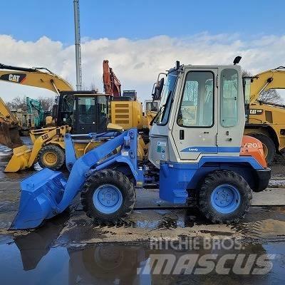 Hitachi LX 20-7 輪胎式裝載機