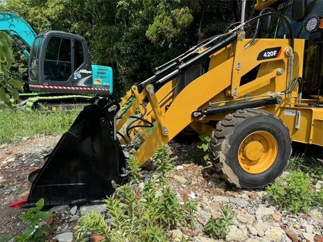 CAT 420 F 反鏟裝載機