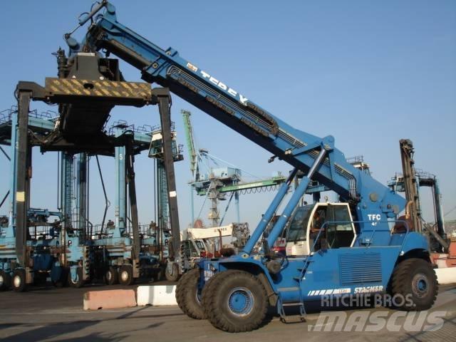 Terex PPM TFC 45 前伸型堆積機