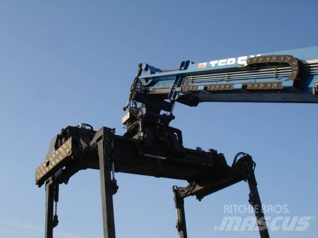 Terex PPM TFC 45 前伸型堆積機