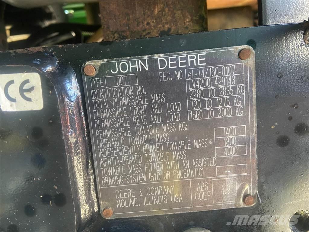 John Deere 4200 小型曳引機