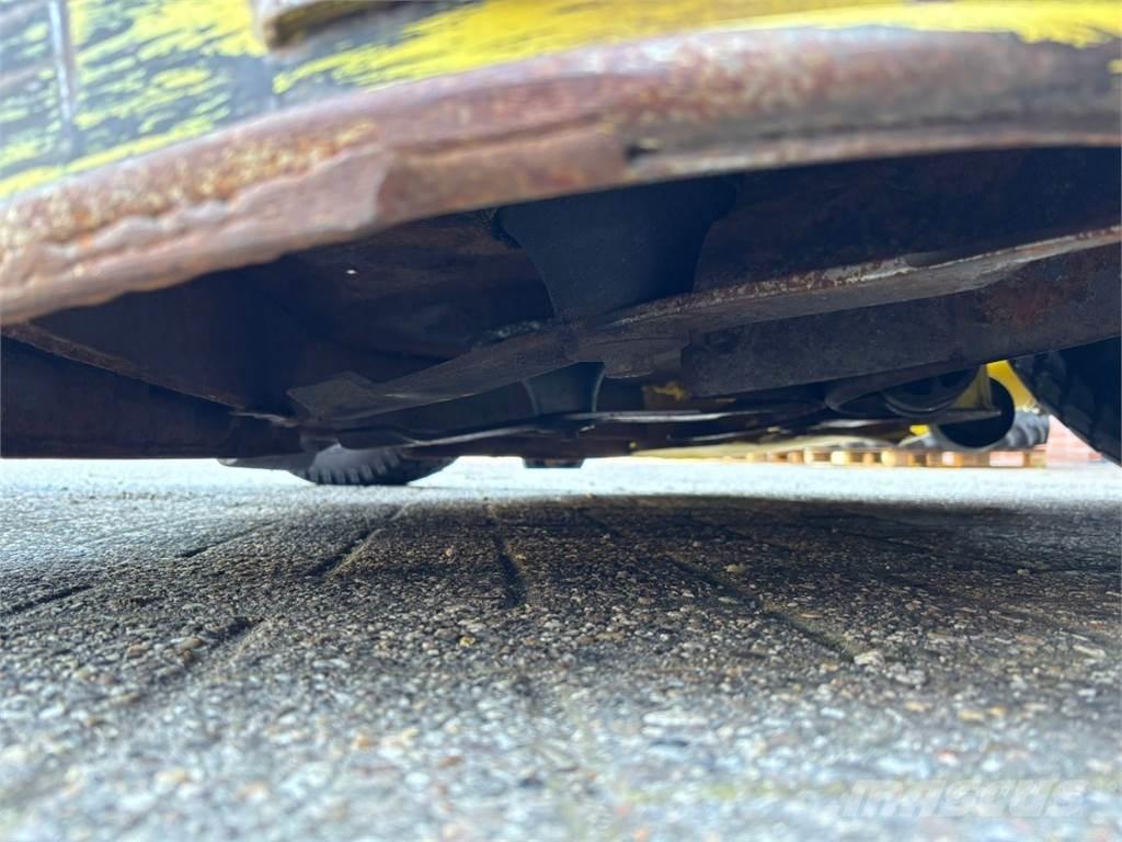 John Deere 4200 小型曳引機