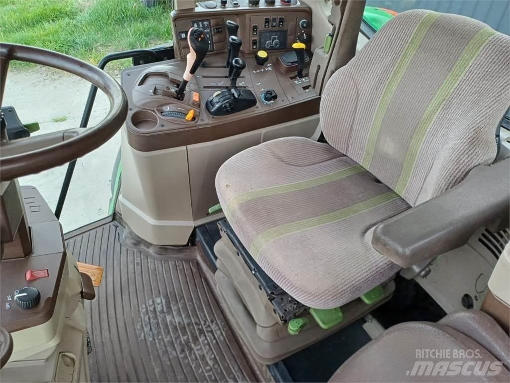 John Deere 6820 曳引機