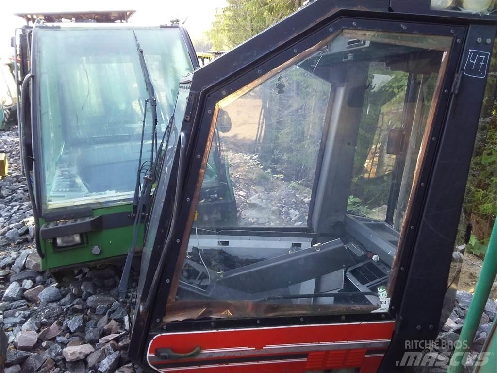 Valmet 901 駕駛室與內部