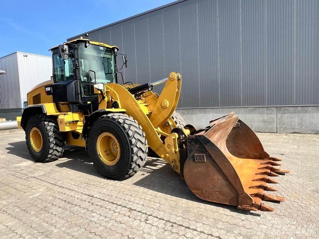 CAT 926M 輪胎式裝載機