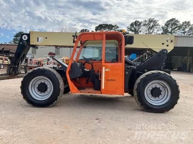 JLG G 6-42 A 伸縮臂操作車