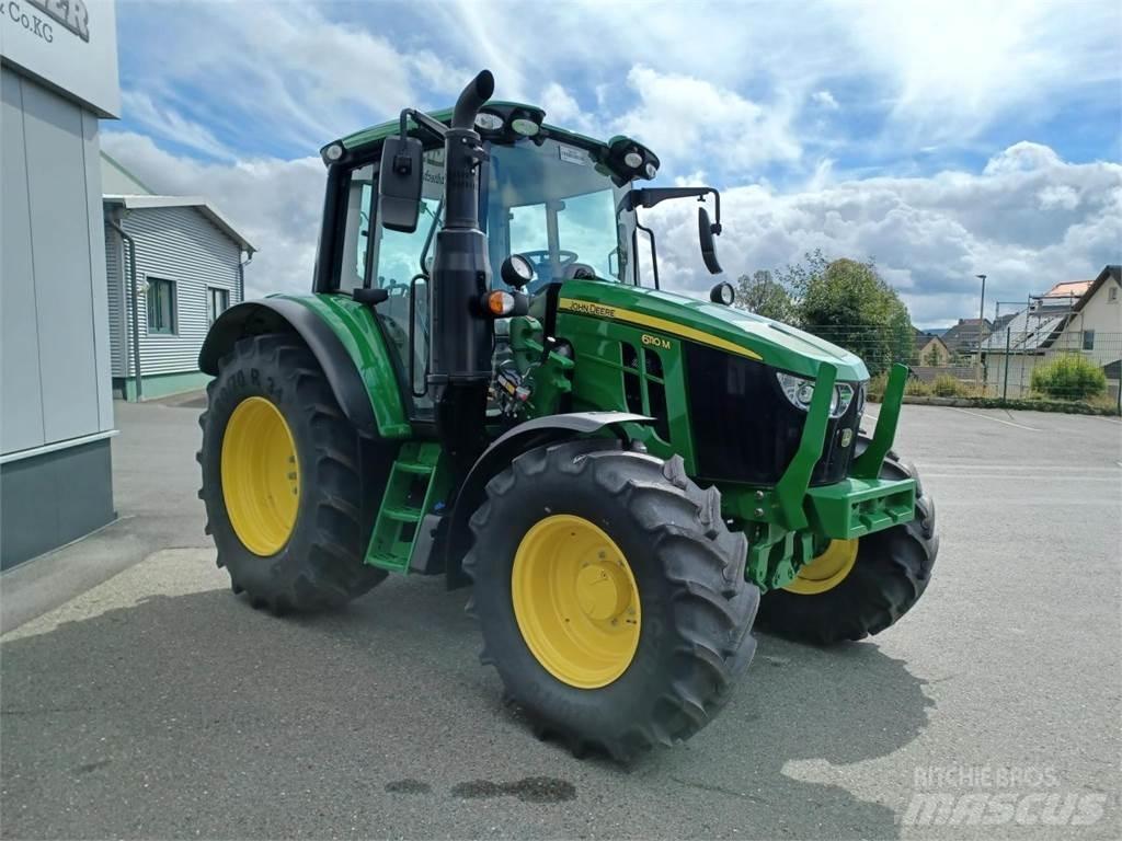 John Deere 6110M 曳引機
