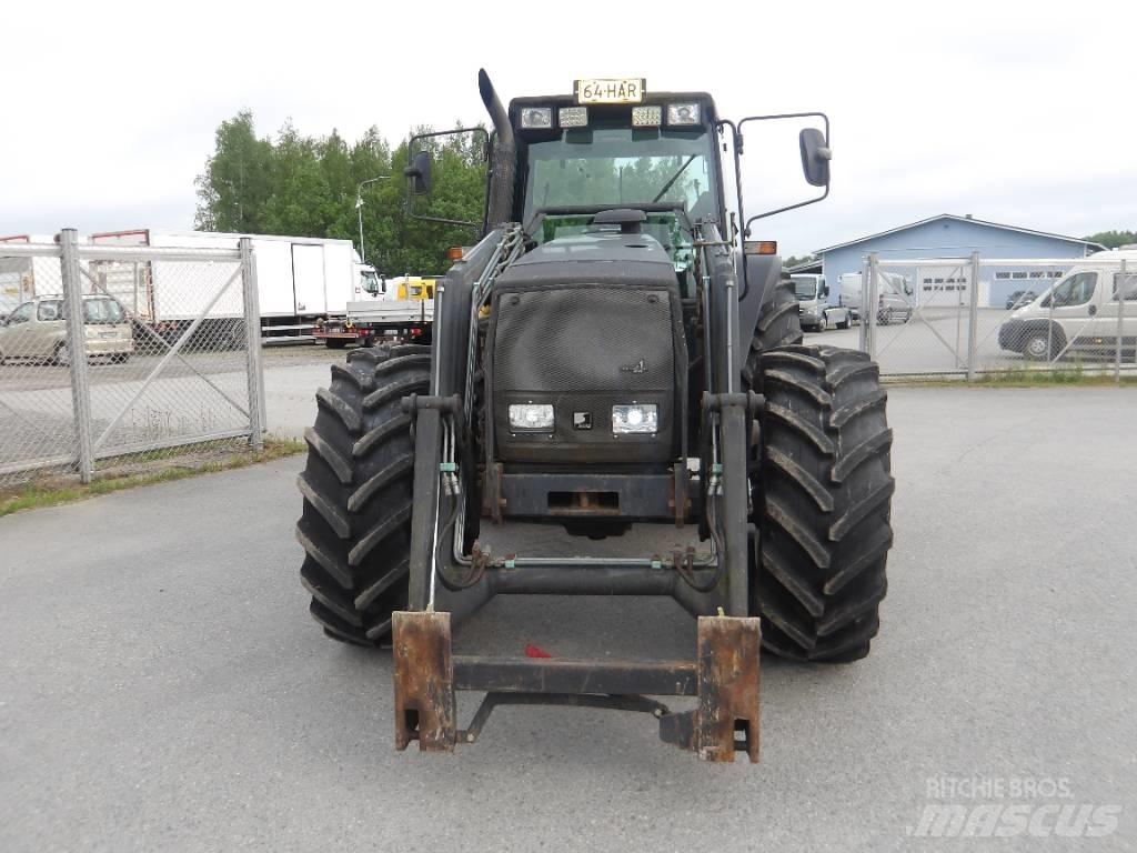 Valtra 8050 曳引機