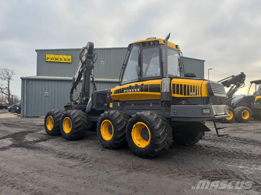 Ponsse Ergo 8W 收穫機