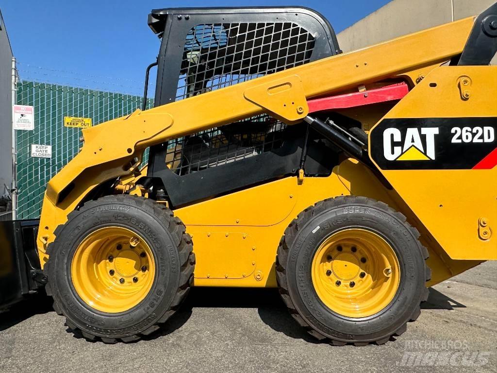 CAT 262 D 滑移轉向裝載機