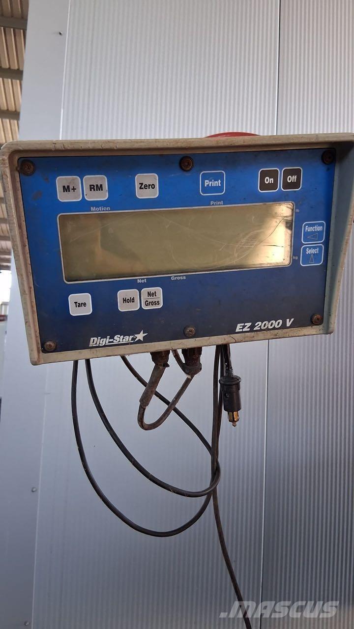 Trioliet SM1-10 混合餵料機