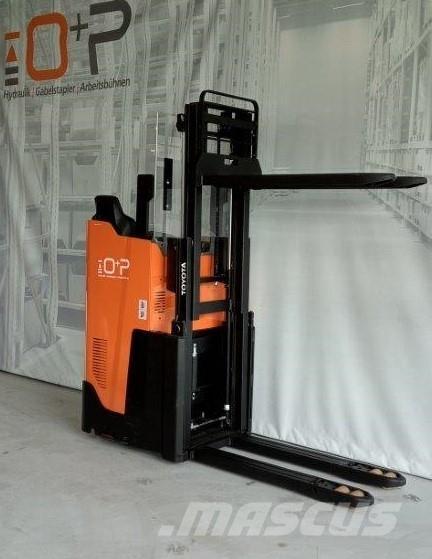 Toyota SSI200D 自走式堆積機