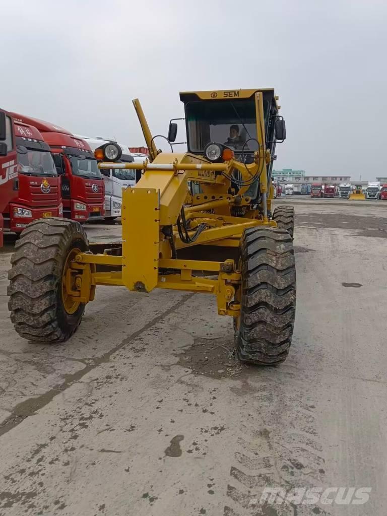 SEM 919 平土機