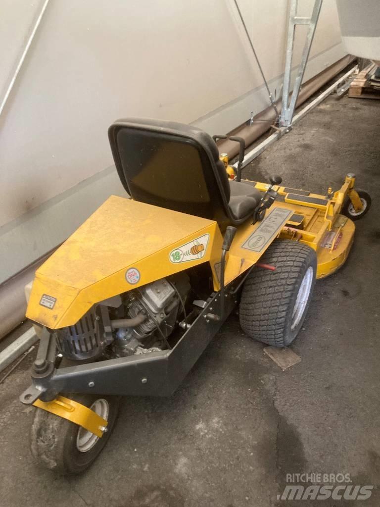Walker MBSD 騎乘式割草機