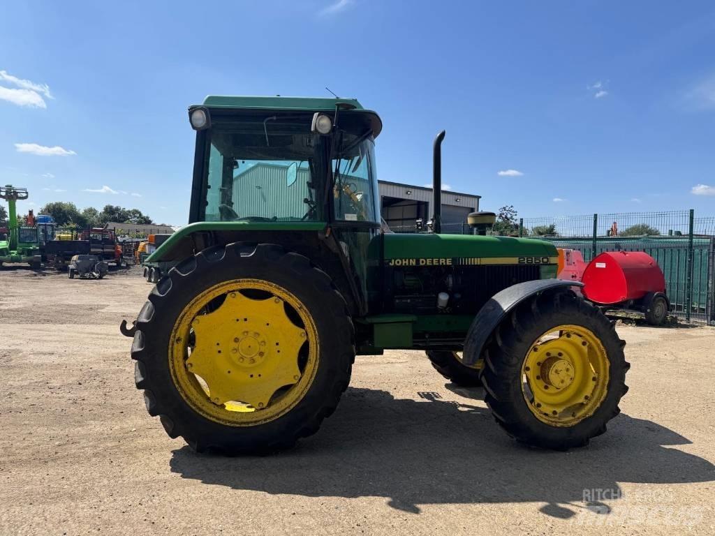 John Deere 2850 曳引機