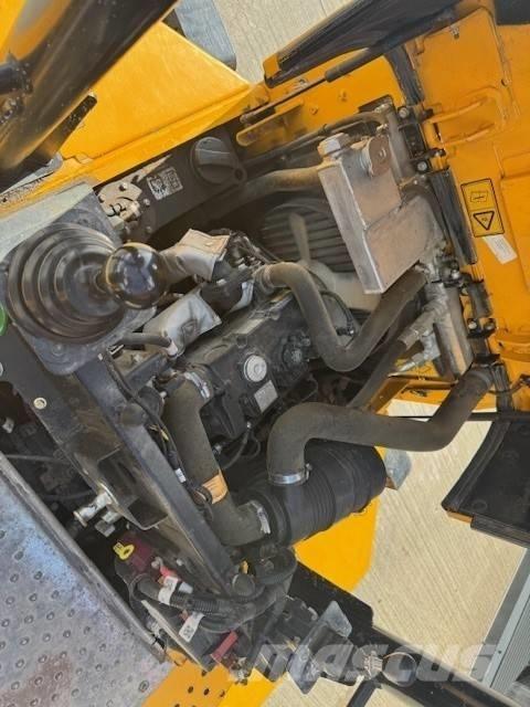 JCB 3STH 2S5 側卸礦車