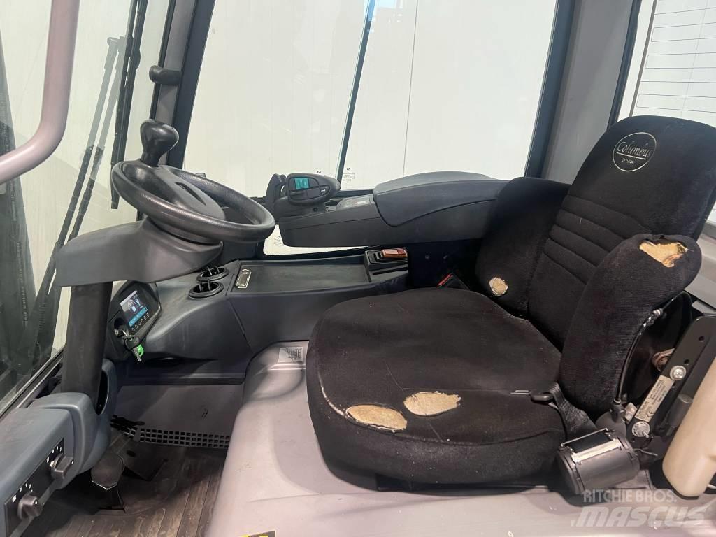 Jungheinrich EFG320 電動堆高機