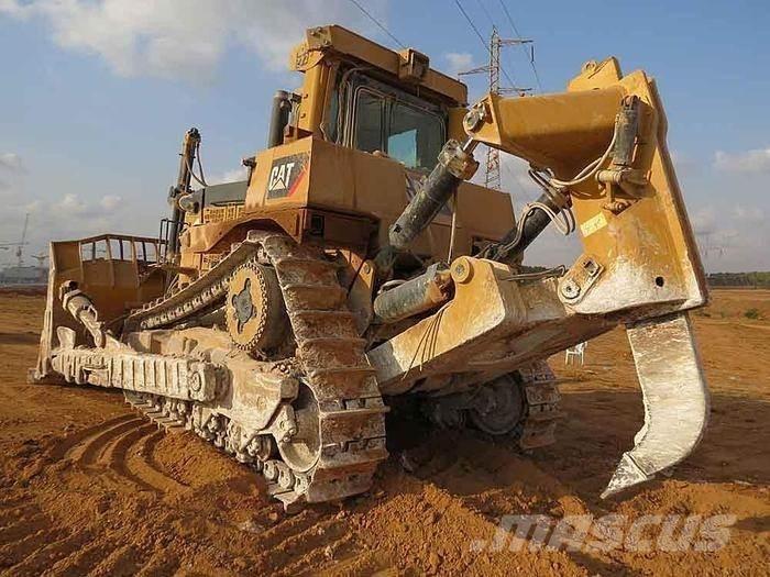 CAT D10 T 履帶推土機