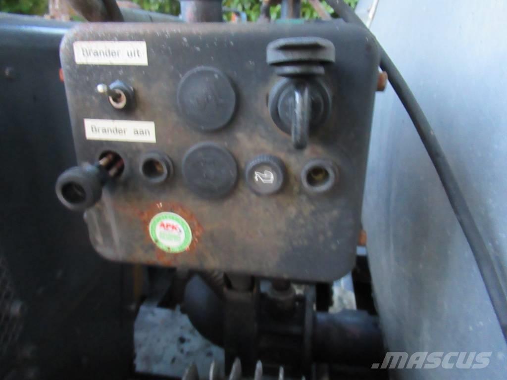 Burtec TSH 1000 瀝青噴灑器
