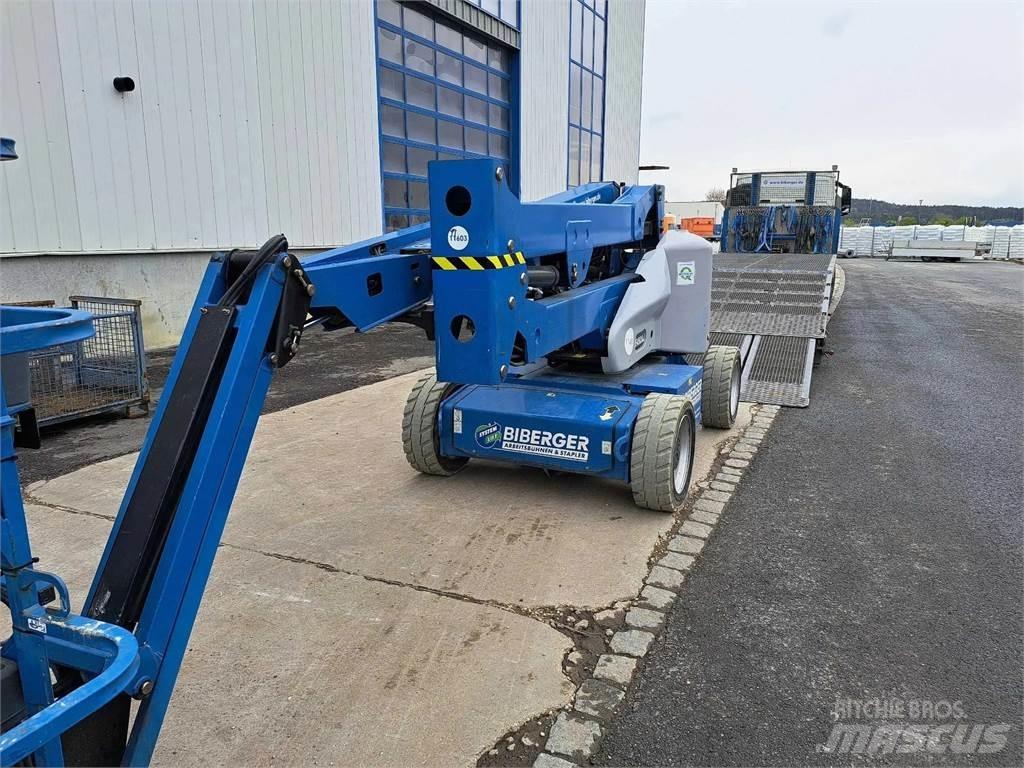JLG E450AJ 曲臂高空作業車