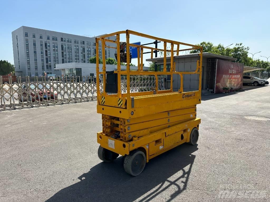 Haulotte COMPACT 10N 剪式升降機