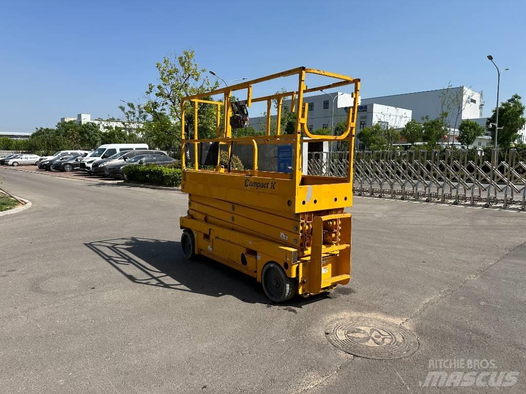 Haulotte COMPACT 10N 剪式升降機