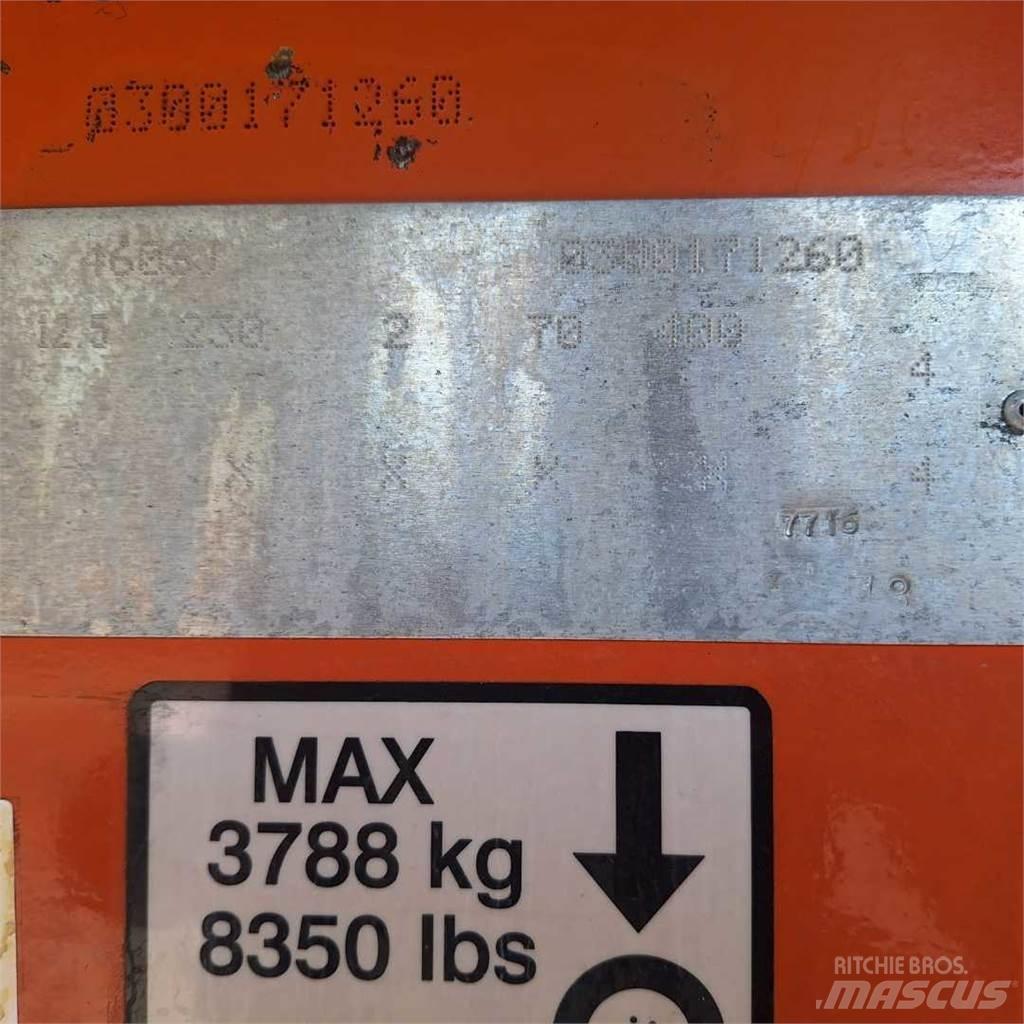 JLG 460SJ 伸縮臂高空作業車