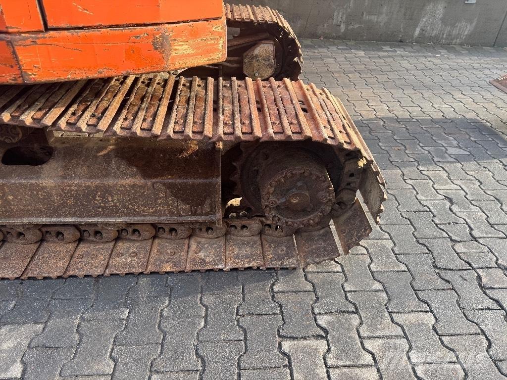 Hitachi EX 60 小型挖土機/掘鑿機<7t(小型挖掘機)