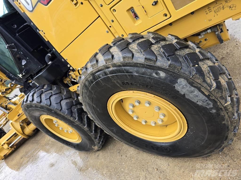CAT 150 平土機