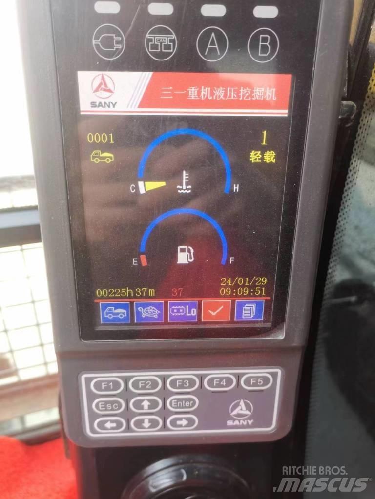 Sany 215C 履帶式 挖土機/掘鑿機/挖掘機
