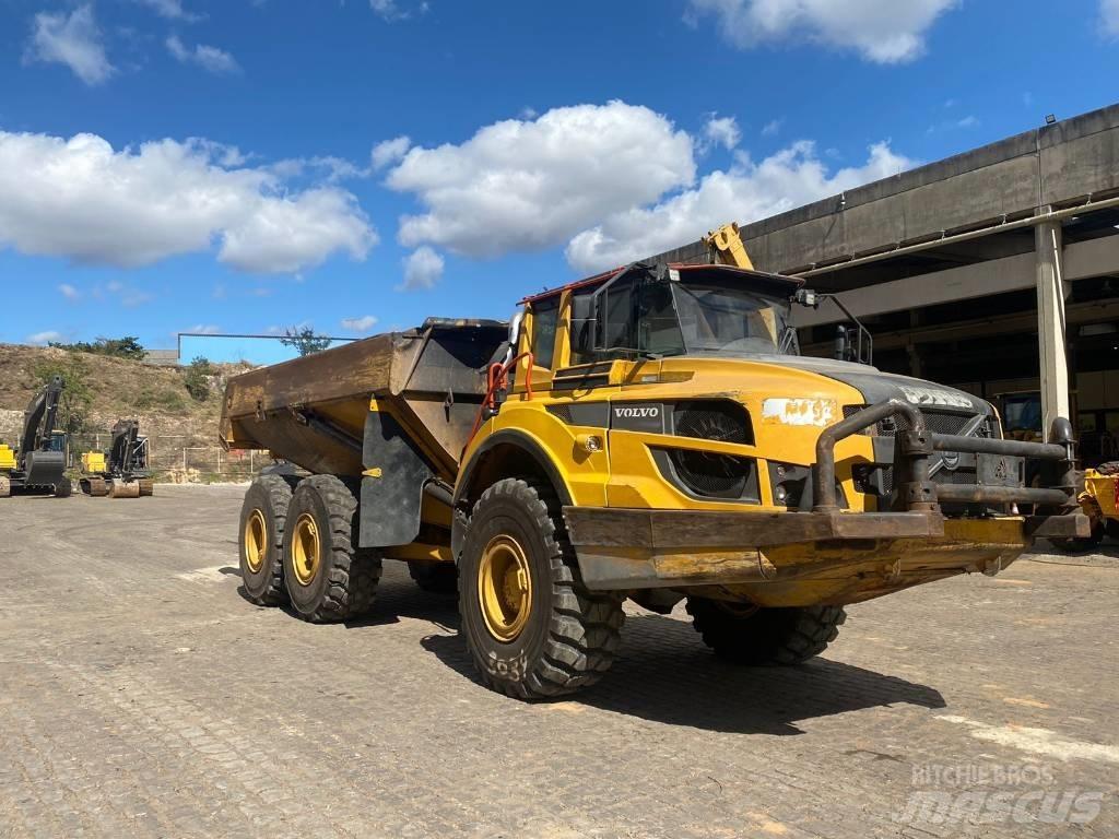 Volvo A 30 G 鉸接式起吊車