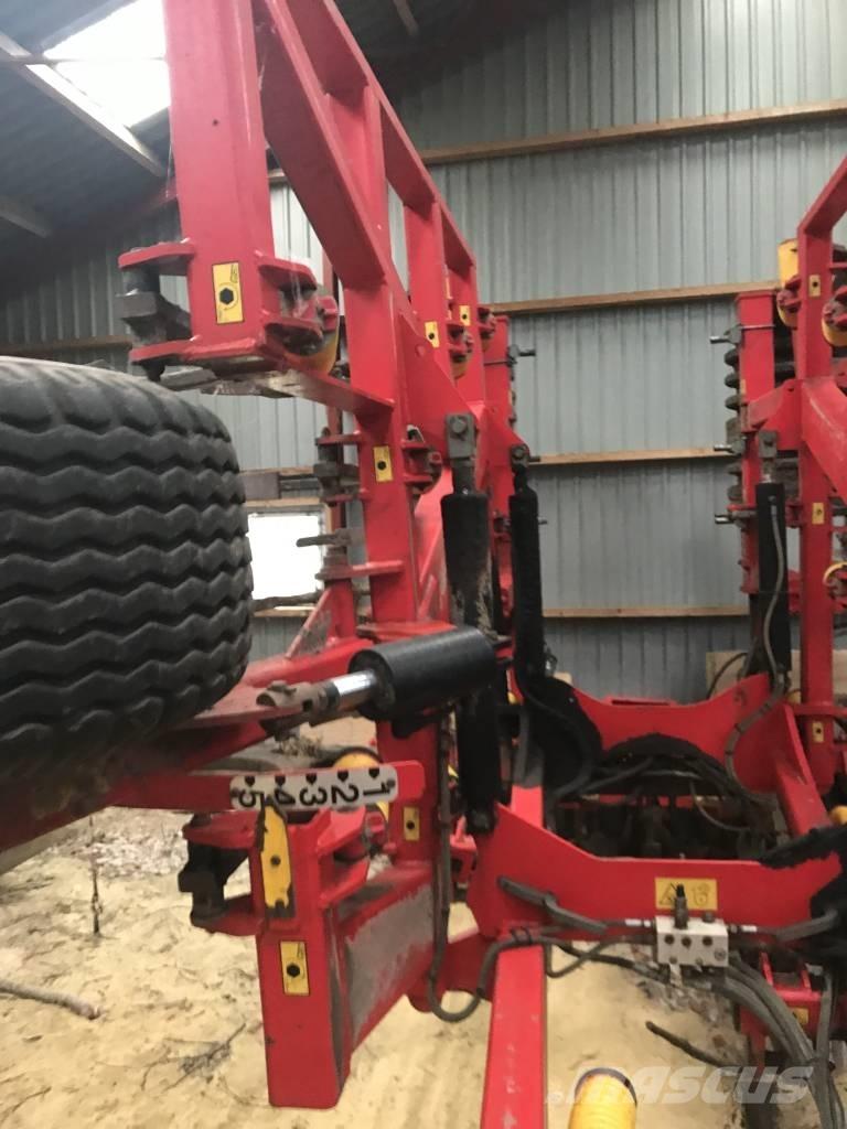 Väderstad Cultus500 中耕管理機