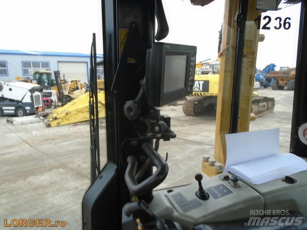 CAT D6N LGP 履帶推土機