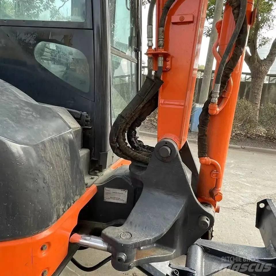 Hitachi ZX50 小型挖土機/掘鑿機<7t(小型挖掘機)
