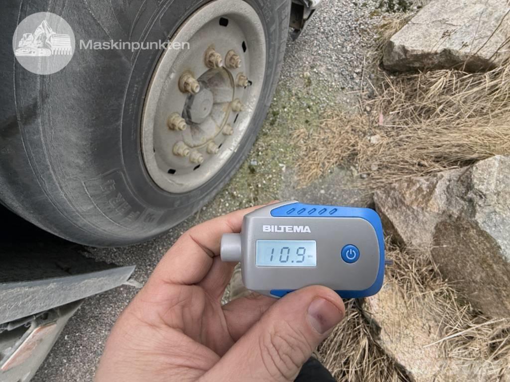 Volvo FM 370 起重機卡車