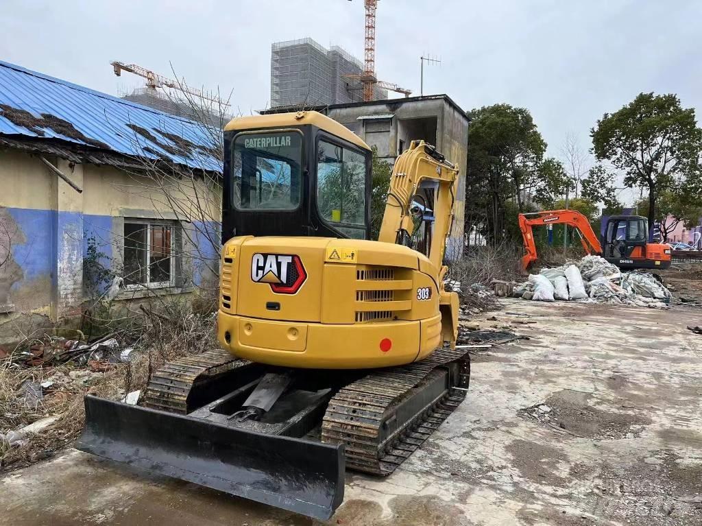 CAT 303c 小型挖土機/掘鑿機<7t(小型挖掘機)