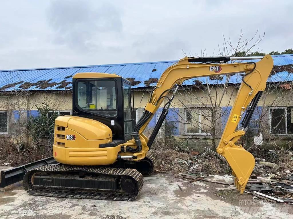CAT 303c 小型挖土機/掘鑿機<7t(小型挖掘機)