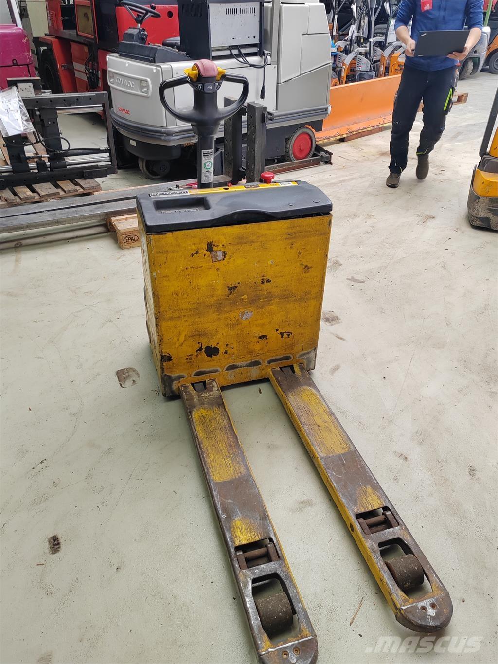 OM TL 18 行走控制式堆積機