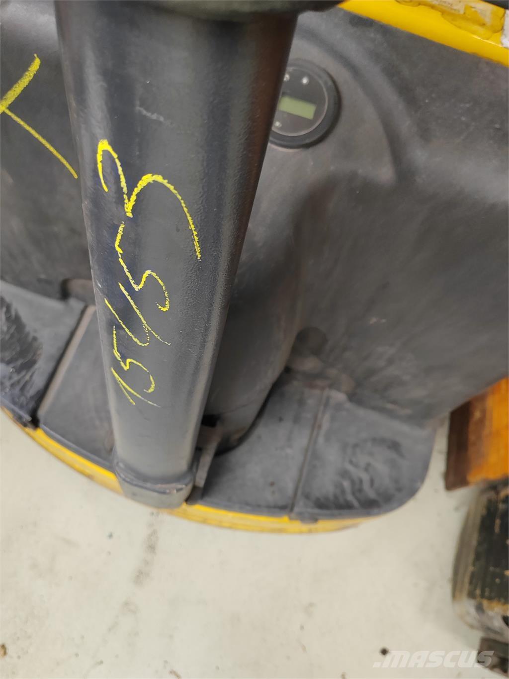 OM TL 18 行走控制式堆積機