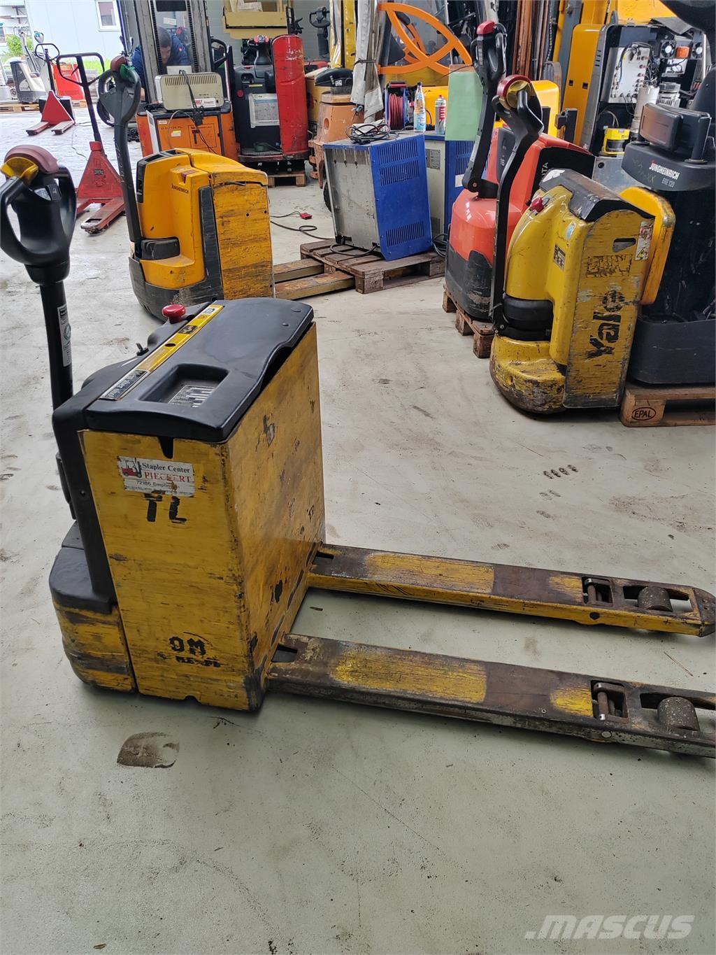 OM TL 18 行走控制式堆積機