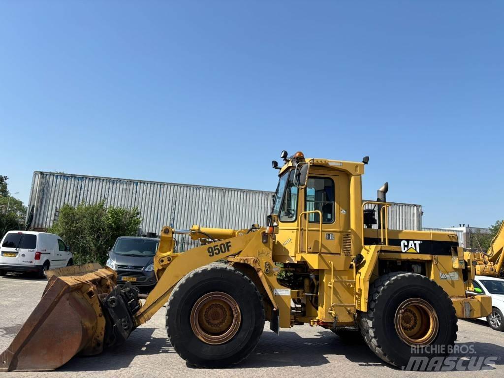 CAT 950 F 輪胎式裝載機