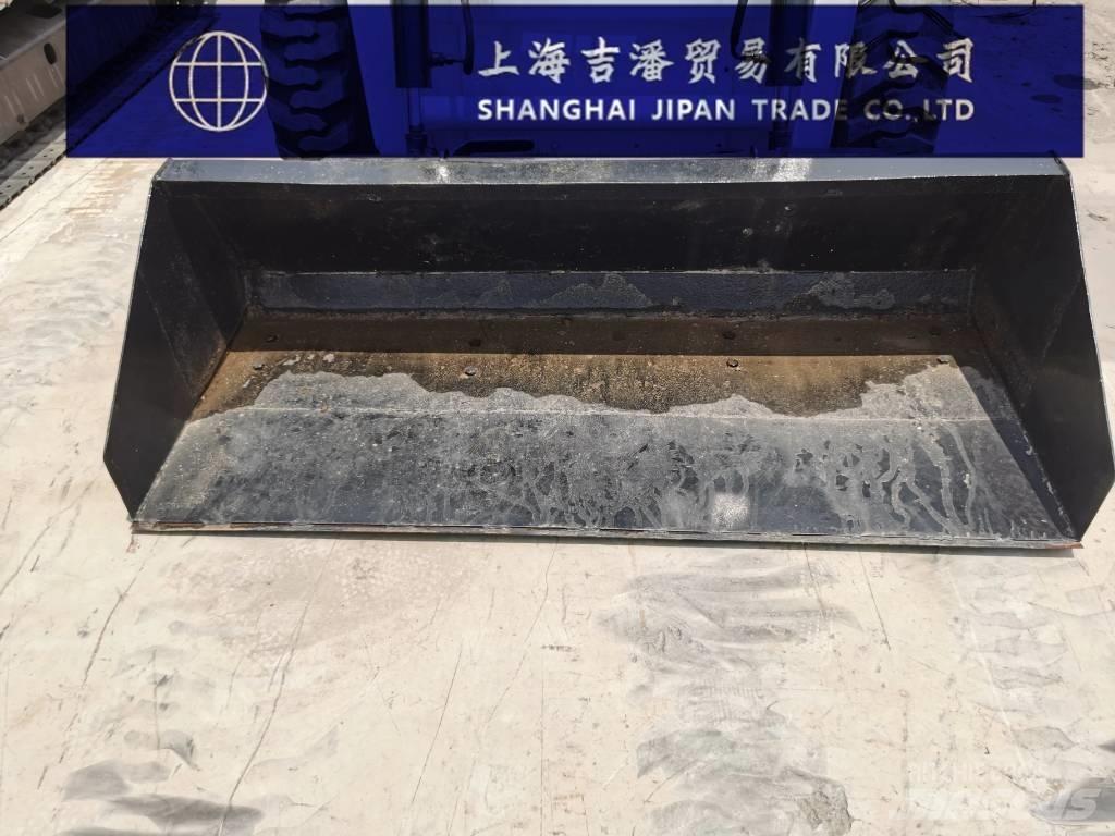 Bobcat S 130 滑移轉向裝載機
