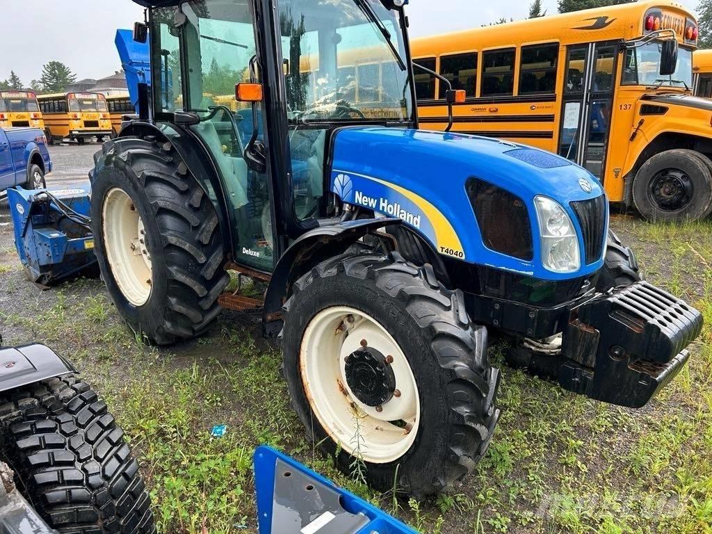New Holland T 4040 曳引機