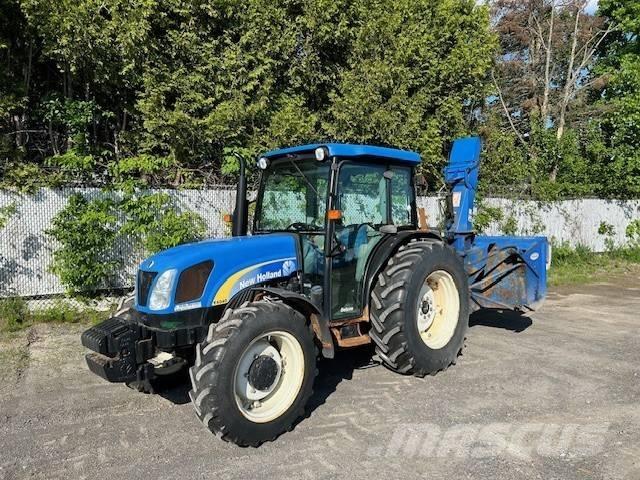 New Holland T 4040 曳引機