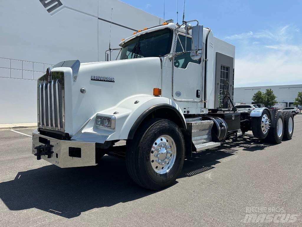 Kenworth T 800 商用底盤車
