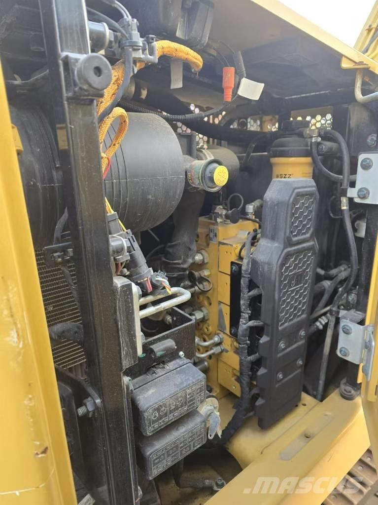 CAT 306 小型挖土機/掘鑿機<7t(小型挖掘機)